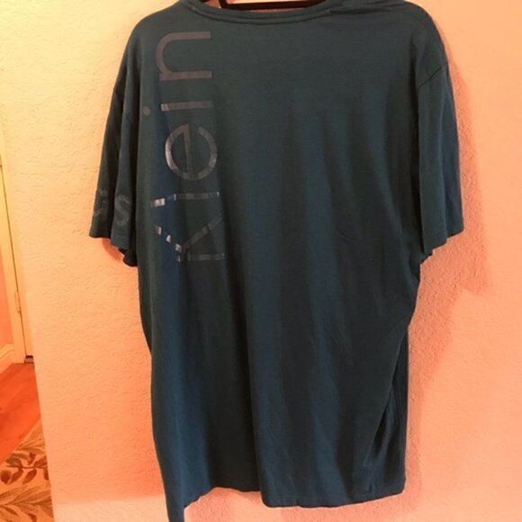 NWOT. Calvin Klein Jeans shirt - Picture 3 of 6